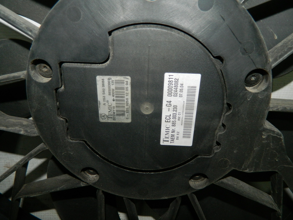 Диффузор радиатора MERCEDES-BENZ C240 W203 (Контрактный) 81528499