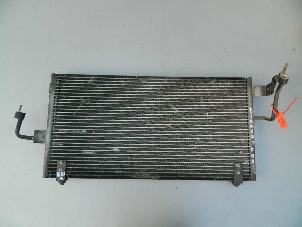 Радиатор кондиционера MITSUBISHI DIAMANTE F31A (Контрактный) 72367545