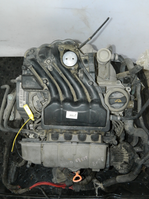 Двигатель VOLKSWAGEN GOLF AZJ (Контрактный) 40951148