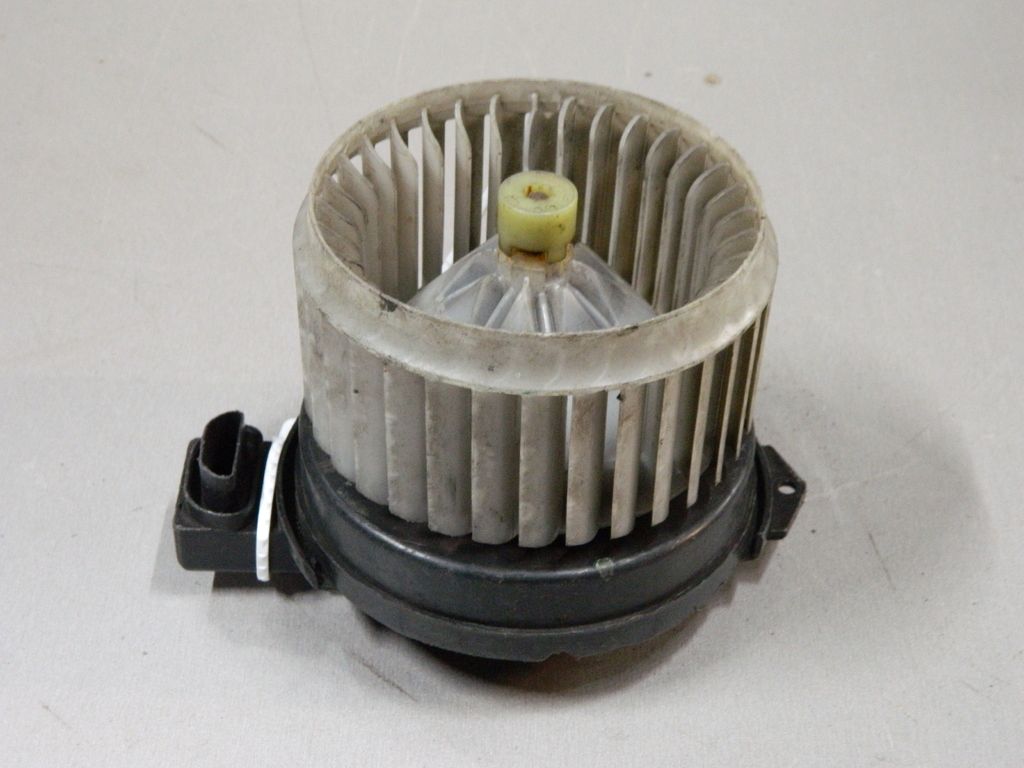 Мотор печки TOYOTA PASSO KGC10 (Контрактный) 68000490