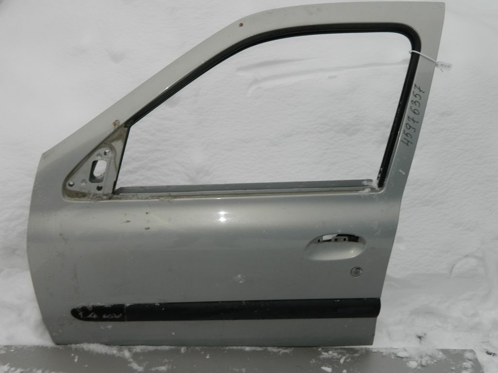 Дверь RENAULT CLIO II Перед Лев (Б/У) 