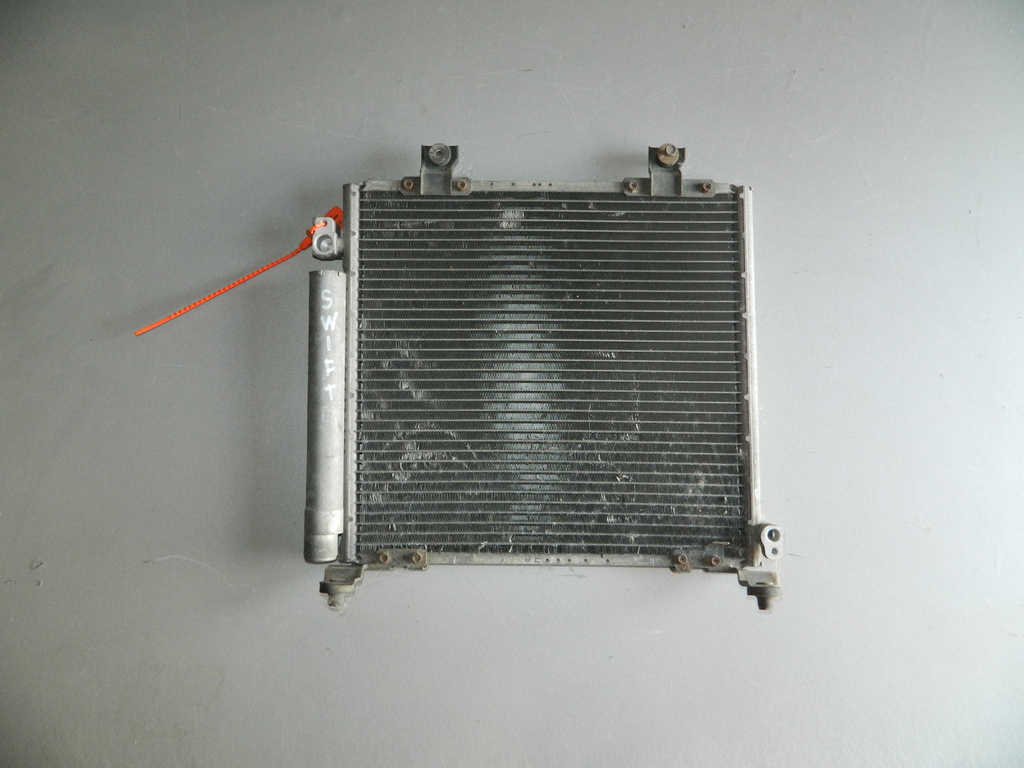 Радиатор кондиционера SUZUKI SWIFT HT51S (Контрактный) 72367316