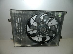 Диффузор радиатора Kia Sportage QL G4NA (Б/У) 