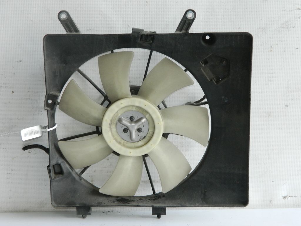Диффузор радиатора HONDA SPIKE GK1 L15A (Контрактный) 45980125