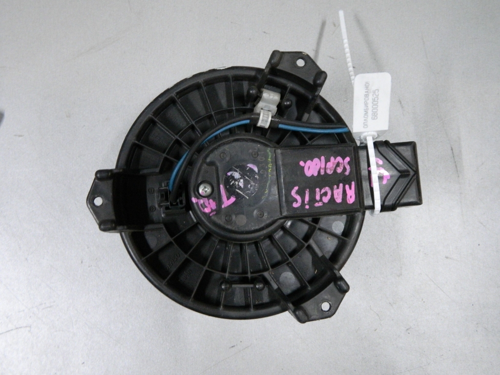 Мотор печки TOYOTA RACTIS SCP100 (Контрактный) 68000525