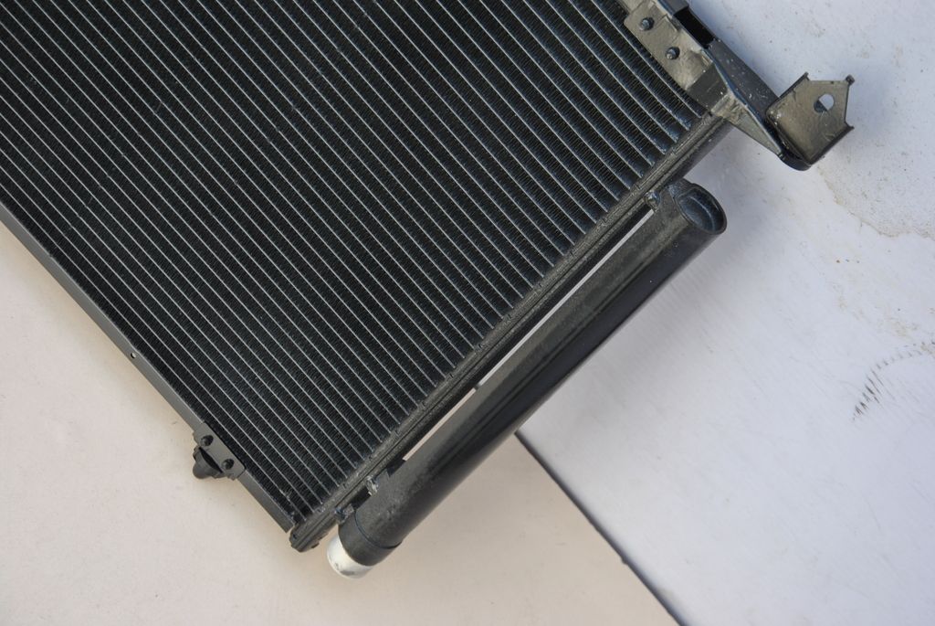 Радиатор кондиционера MAN ZAI B100414 HONDA STEPWAGON RF3, RF4 2001-2005
