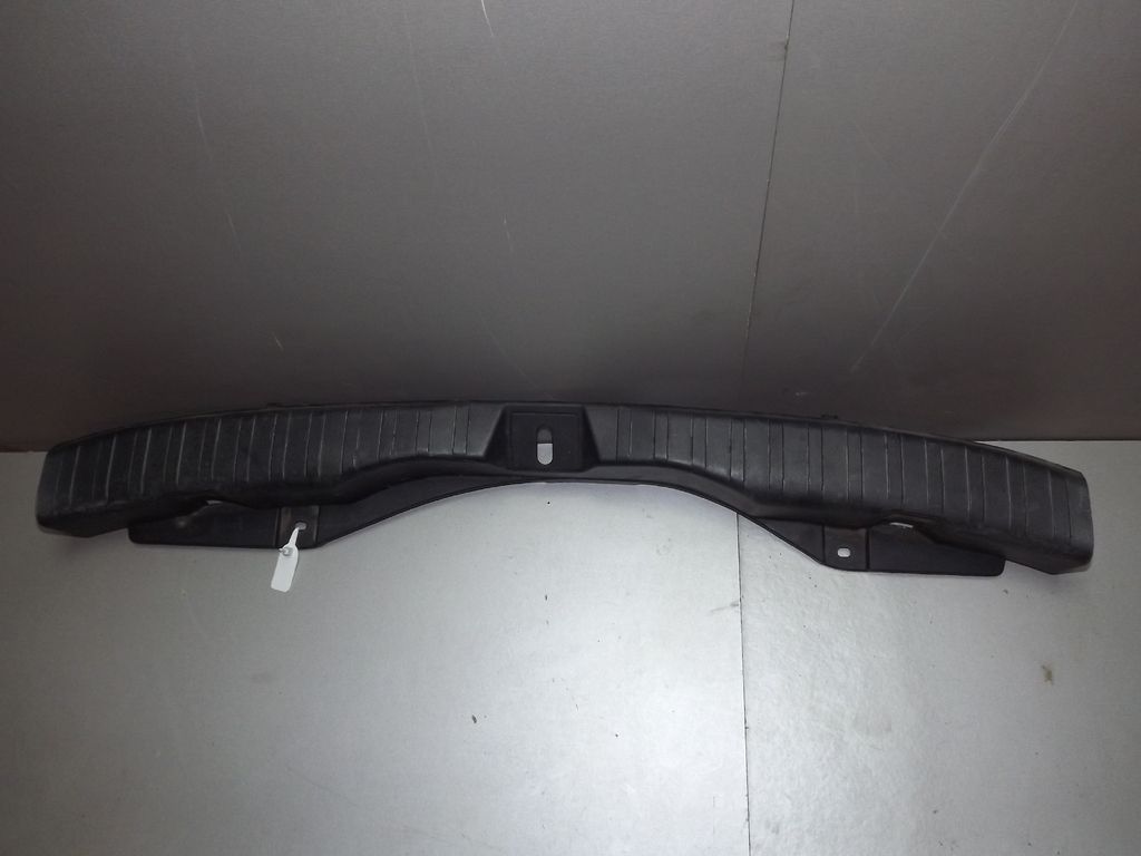 Накладка замка багажника HONDA CR-V RE5 R20A (Контрактный) 35017614