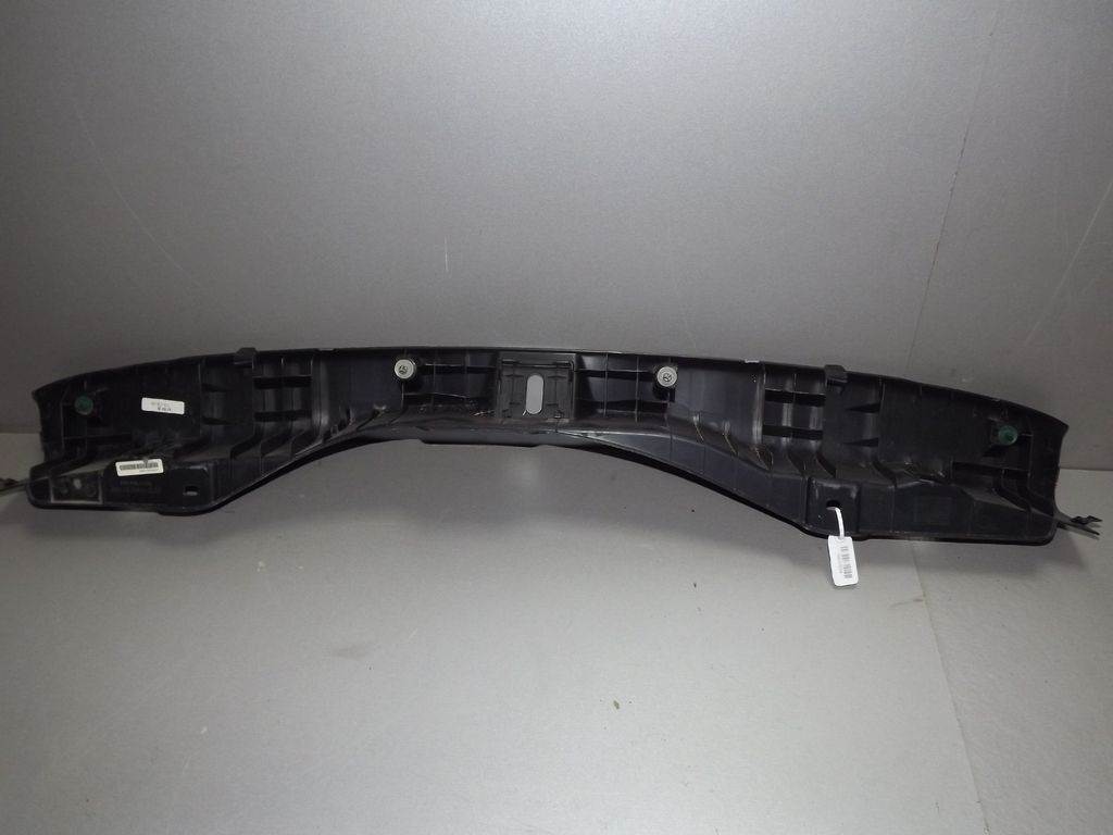 Накладка замка багажника HONDA CR-V RE5 R20A (Контрактный) 35017614