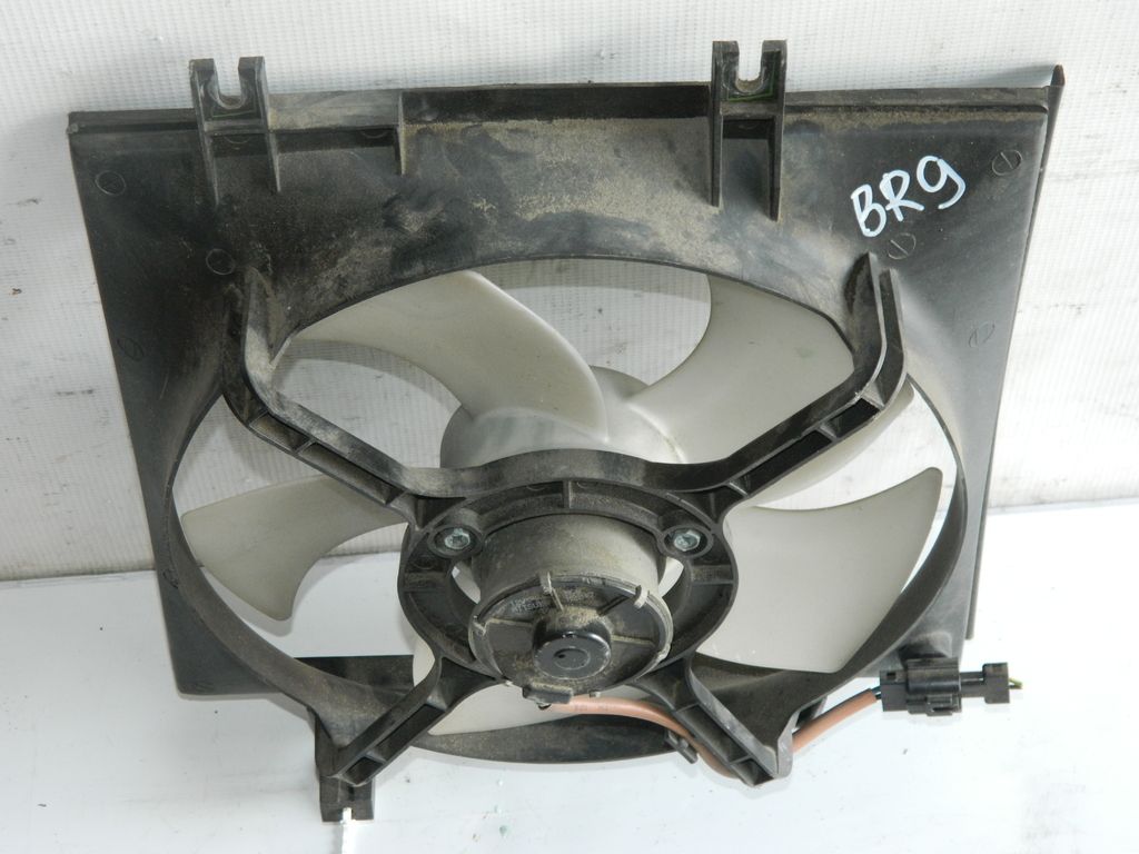 Диффузор радиатора SUBARU LEGACY BR9 EJ25 (Контрактный) 45980088