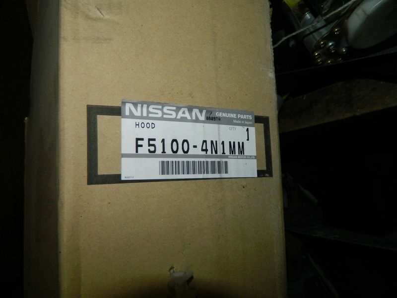 Капот NISSAN F51004N1MM NISSAN Serena