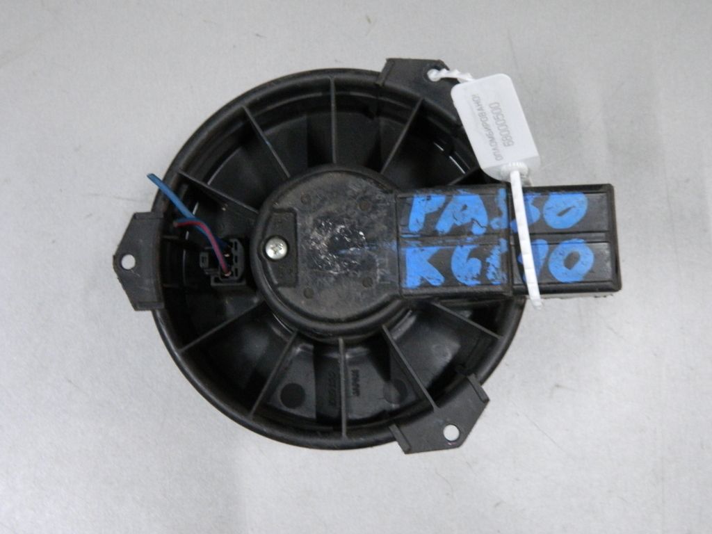 Мотор печки TOYOTA PASSO KGC10 (Контрактный) 68000500