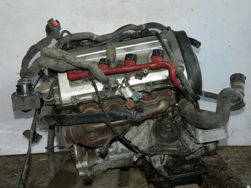 Двигатель AUDI A8 BFM (Контрактный) 40940799