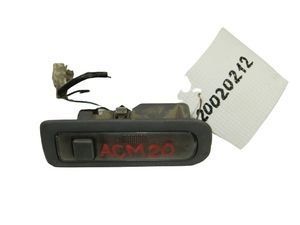 Фонарь подсветки багажника TOYOTA Avensis Verso ACM20 (б/у)