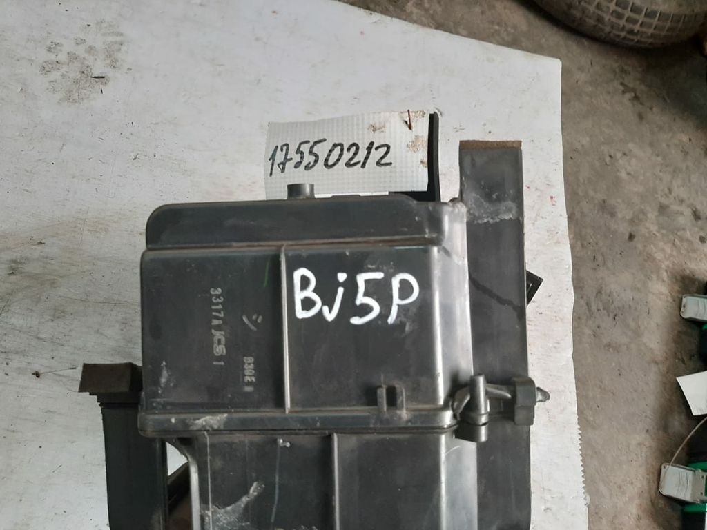 Радиатор печки с корпусом MAZDA FAMILIA BJ5P (Контрактный)