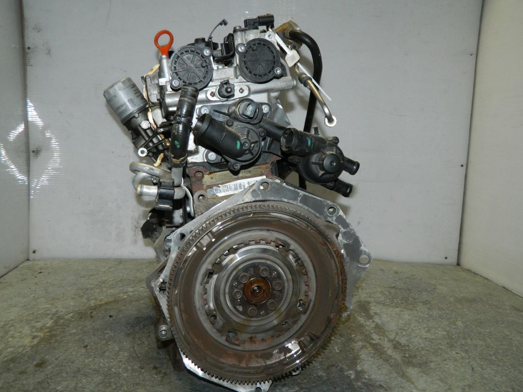 Двигатель VOLKSWAGEN GOLF VI 5K1 CAX (Контрактный) 45990290