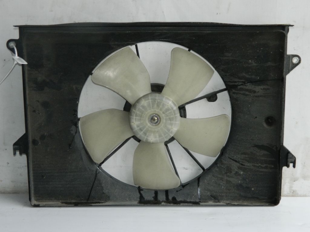 Диффузор радиатора TOYOTA ISIS ZNM10 1ZZ (Контрактный) 45984961